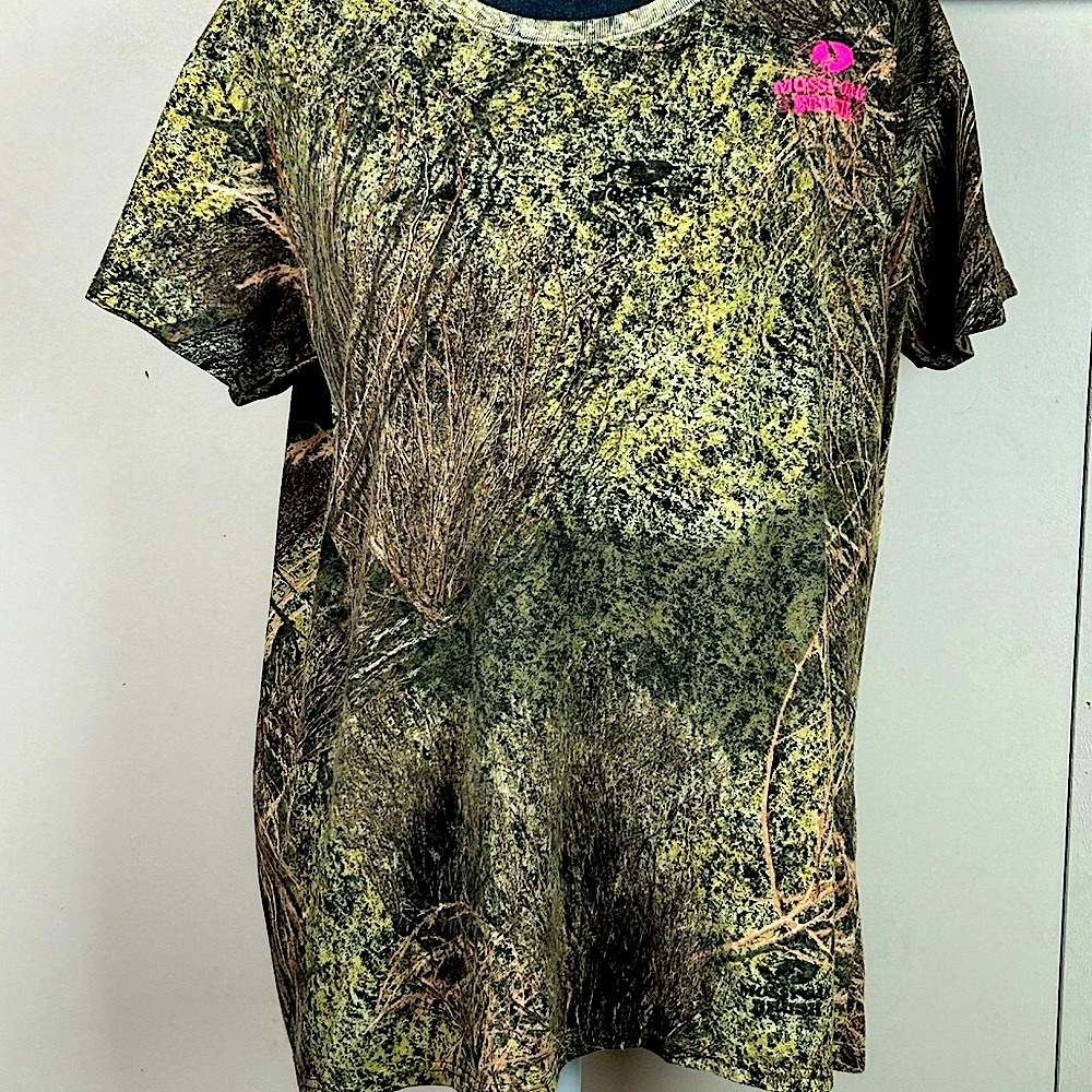 Mossy Oak Women’s Brushy Camouflage T-Shirt XL
